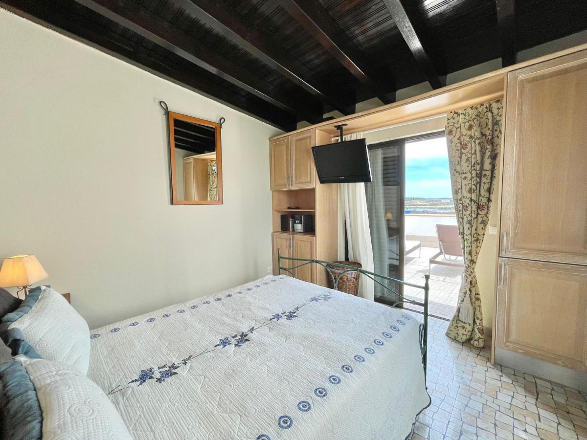 Fuzeta Blue By Ethnic Ocean Villa Exterior photo